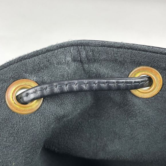 Louis Vuitton Petit Noe Shawl Drawstring Epi Noir Black Shoulder Bag - Picture 5 of 6